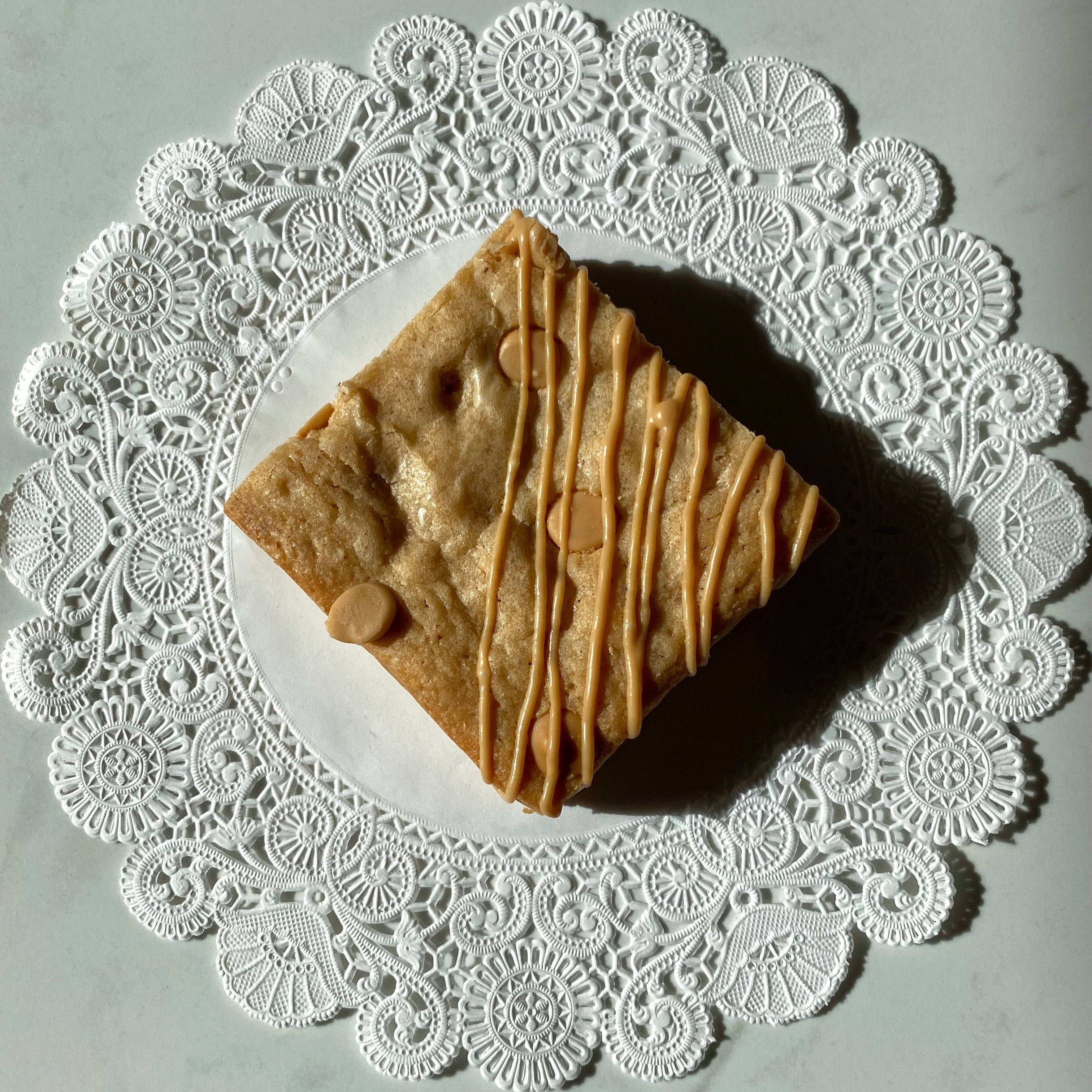 Toasted White Chocolate Blondie