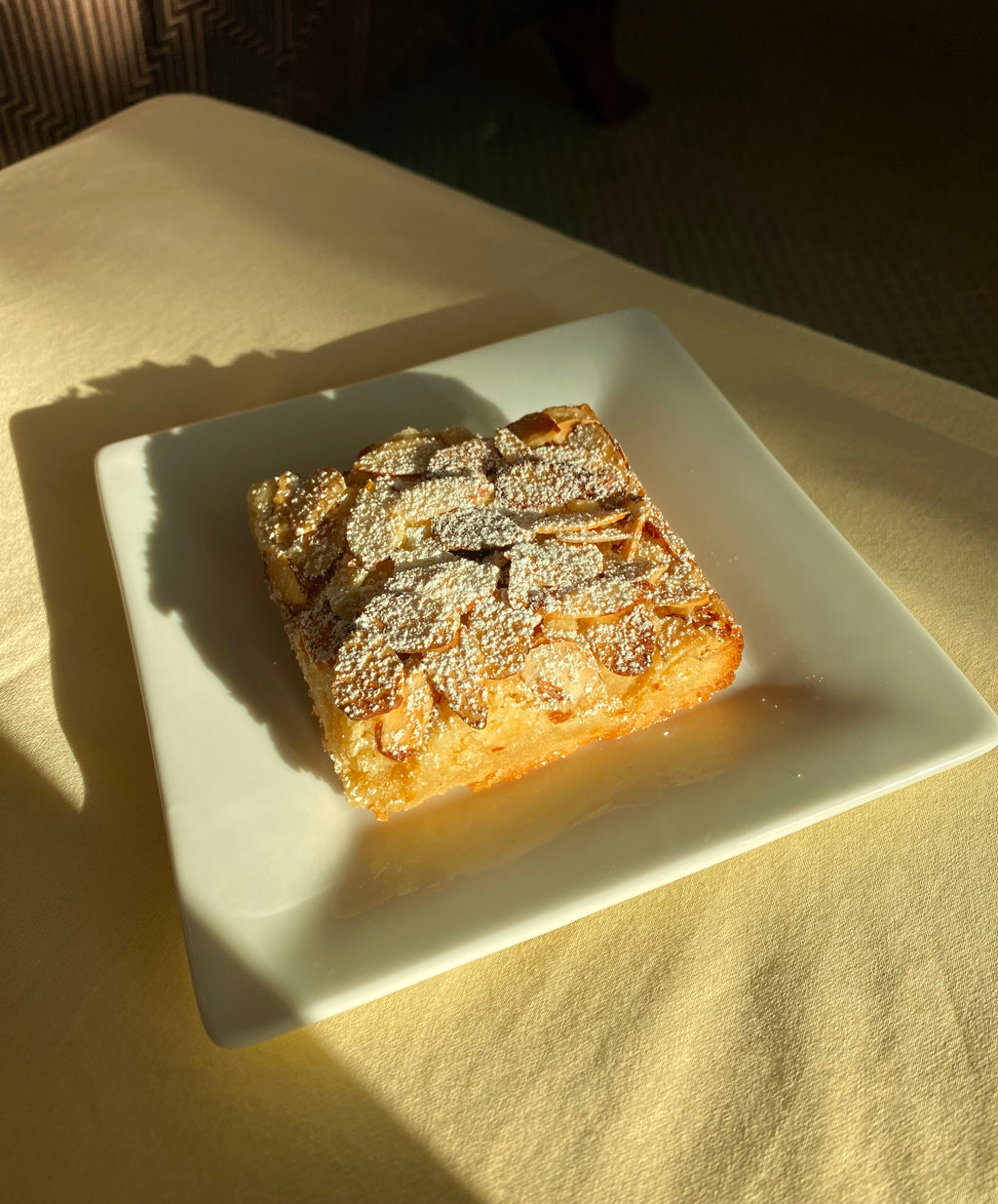 Almond Croissant Bar