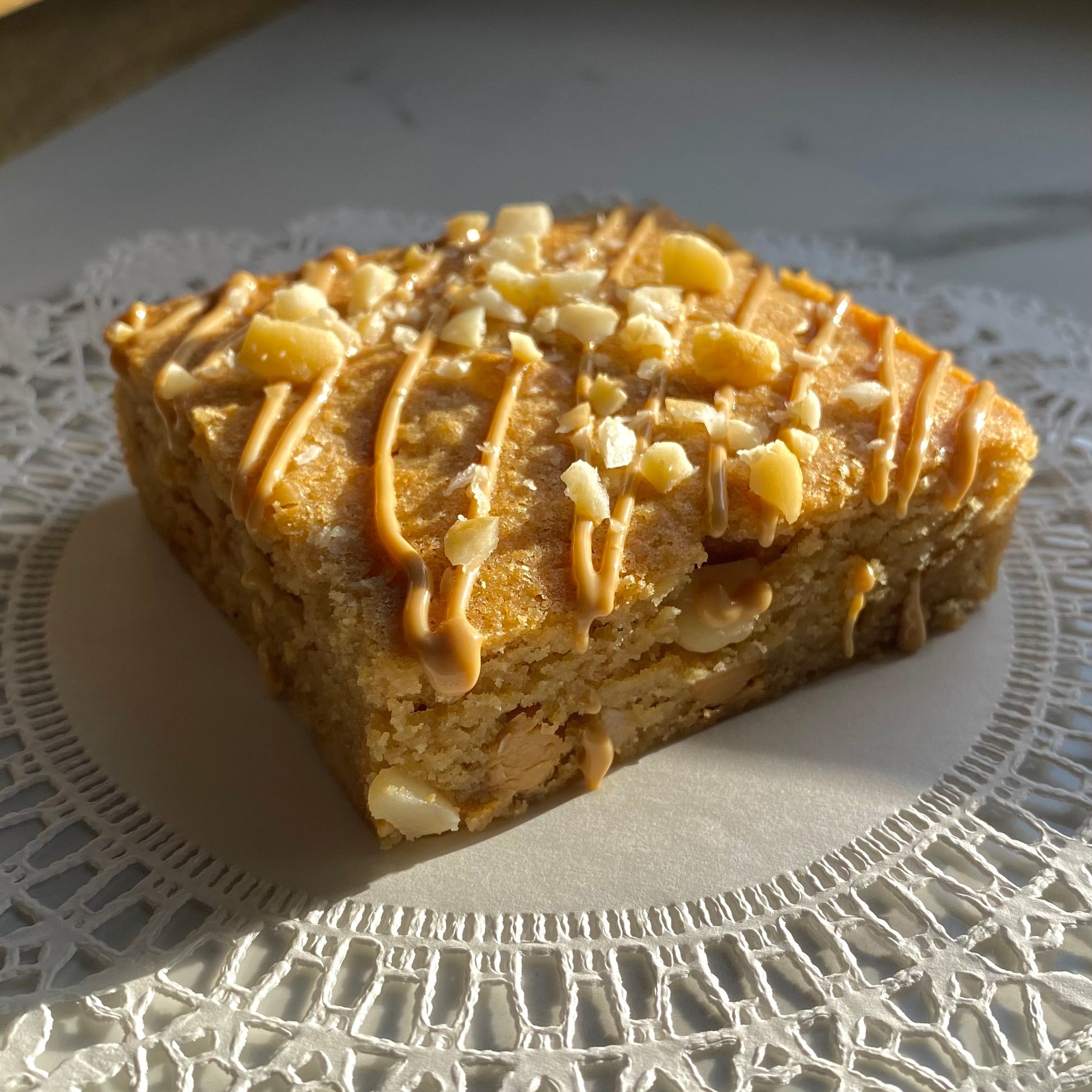 Toasted White Chocolate Macadamia Nut Blondie