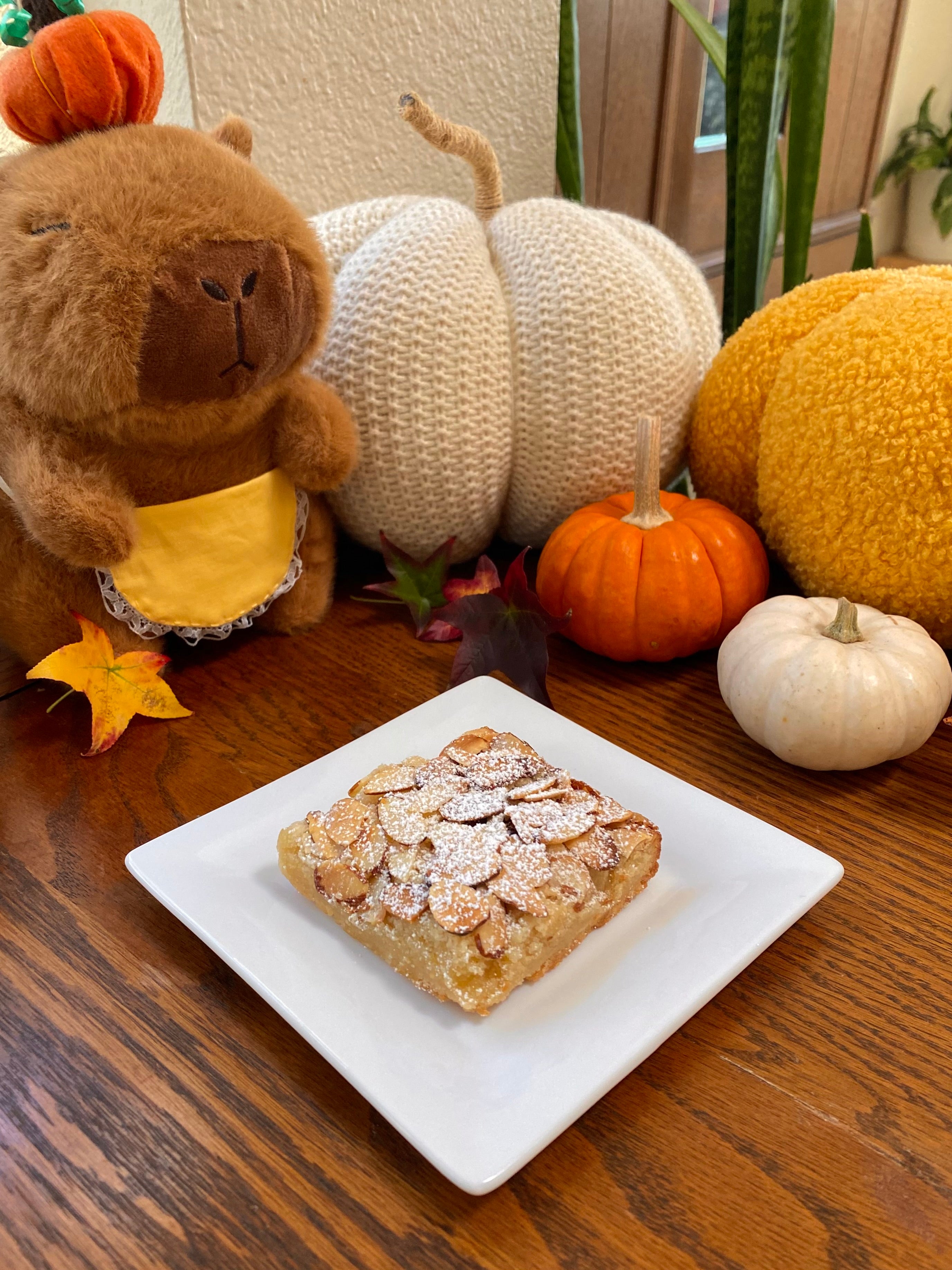 Almond Croissant Bar