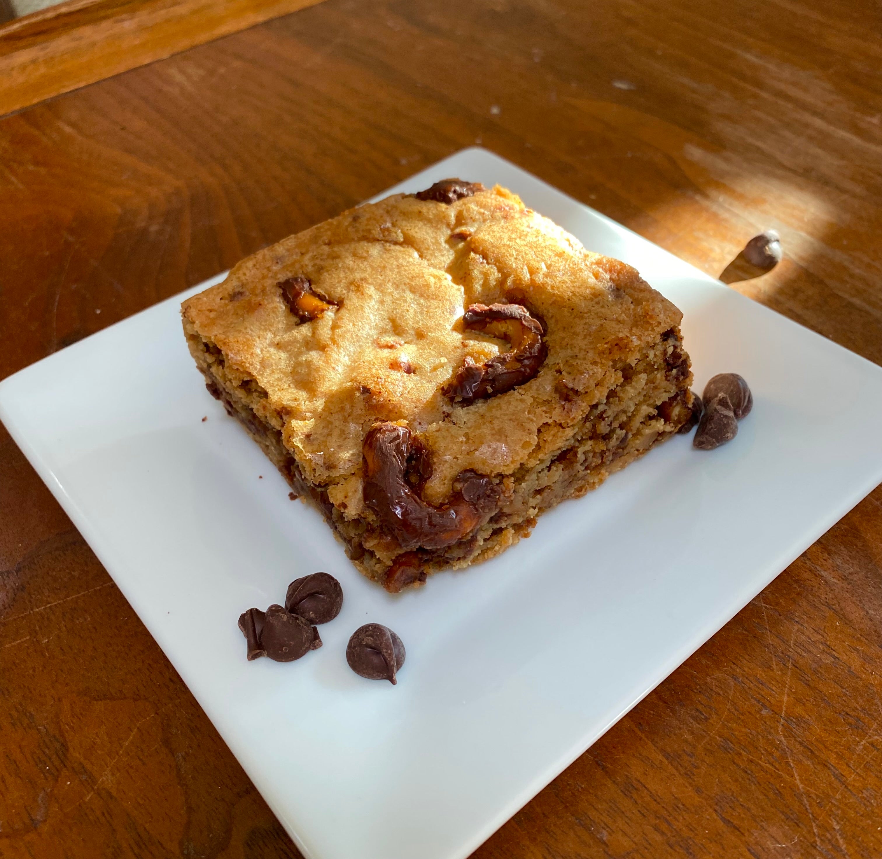 Chocolate & Toffee Covered Pretzel Cookie Bar