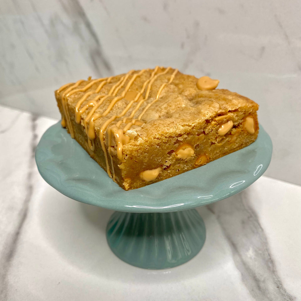 Toasted White Chocolate Blondie