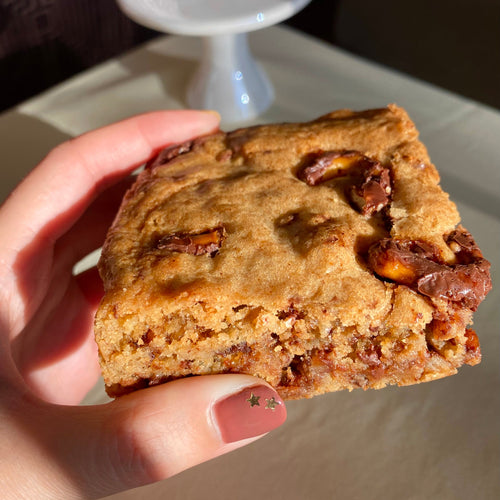 Chocolate & Toffee Covered Pretzel Cookie Bar