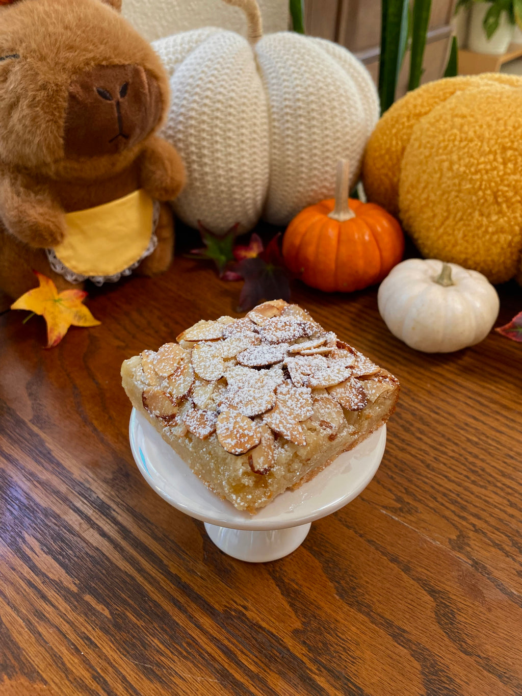 Almond Croissant Bar